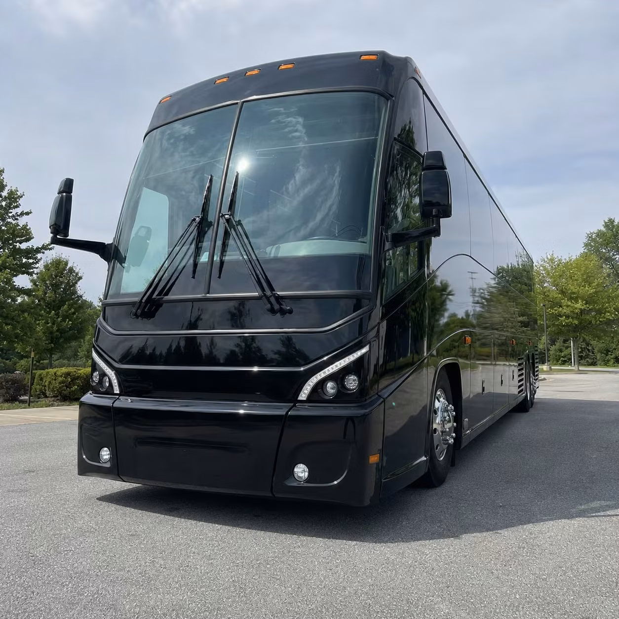 need a corporate shuttle for a st petersburg event or off site meeting