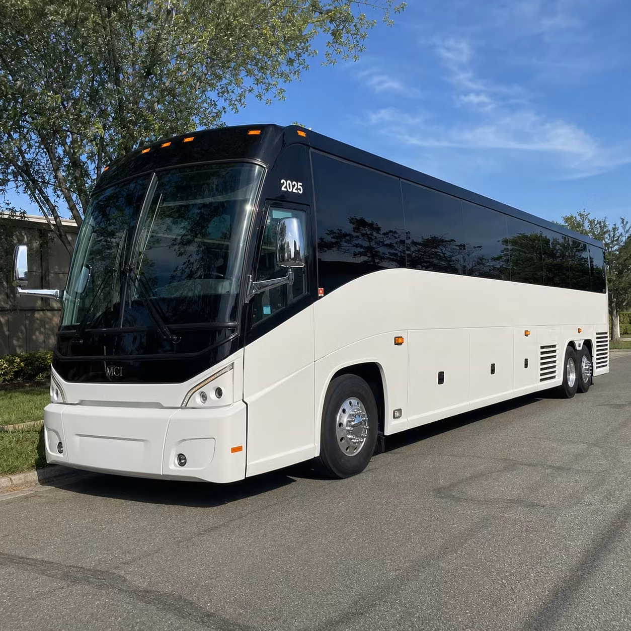 st petersburg charter bus hero 3
